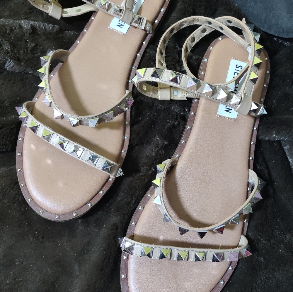 {TWO for the PRICE of ONE} Steve Madden shoe Bundle - Picture 7 of 10